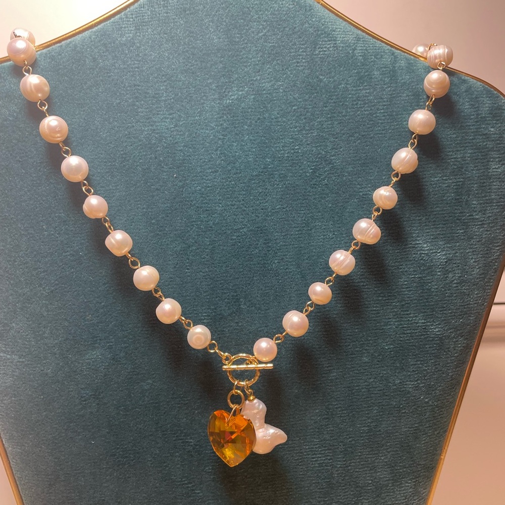 Freshwater pearl necklace with citrine crystal & baroque bird shape pendant